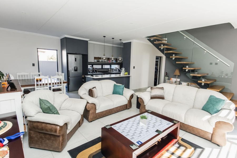 4 Bedroom Property for Sale in Woodland Hills Bergendal Free State